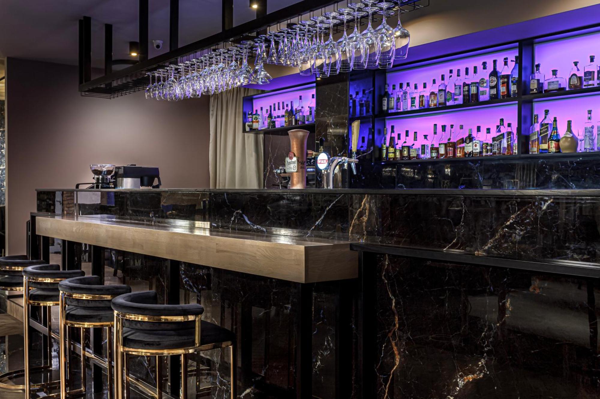 Hotel Cristal Park Tarnow Bagian luar foto