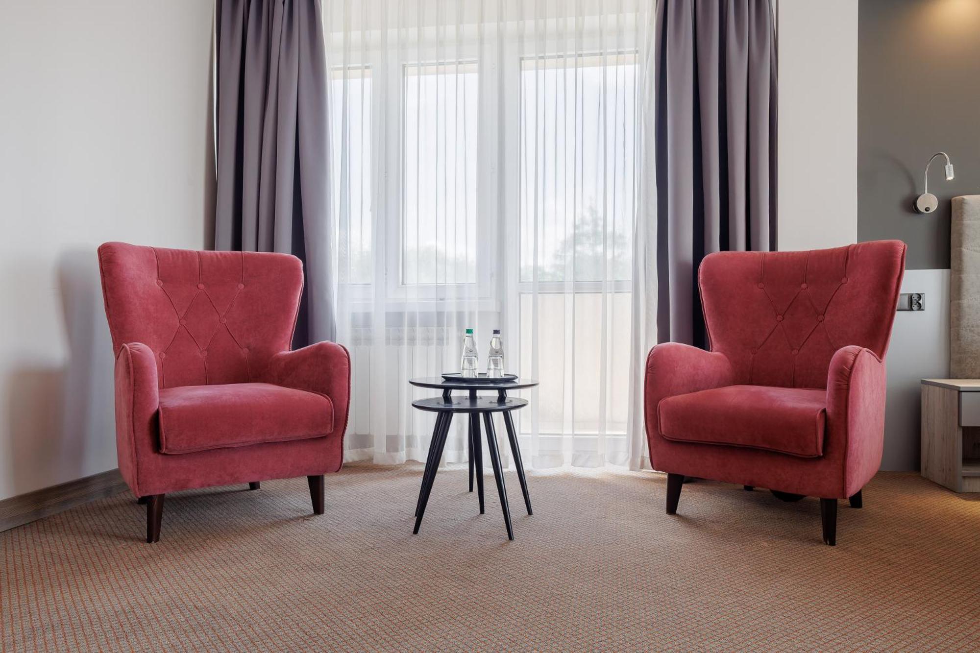Hotel Cristal Park Tarnow Bagian luar foto